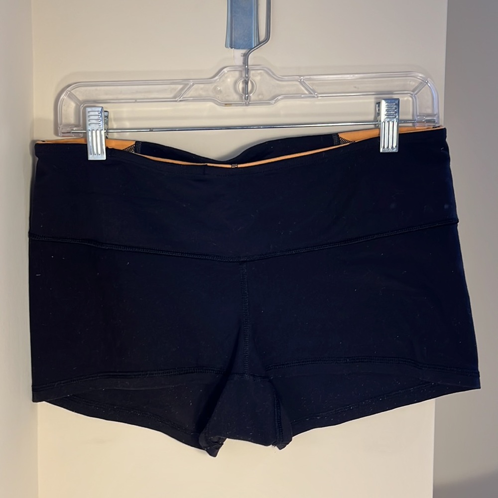 Reversible black & colorful Lululemon Shorts in Size 10